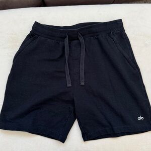 Men’s Large Alo Black Shorts